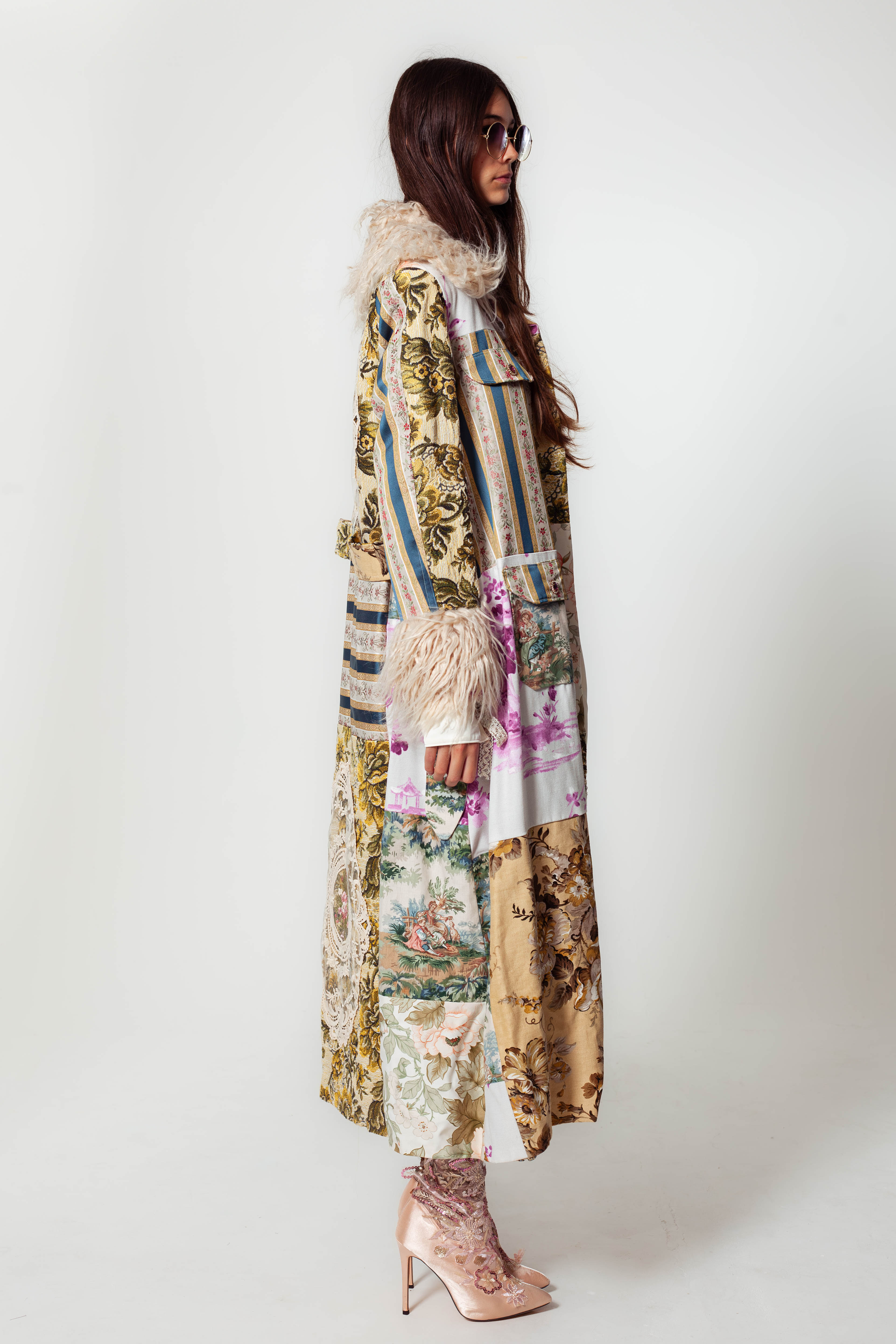 [BEAUTY IN CHAOS] Coat