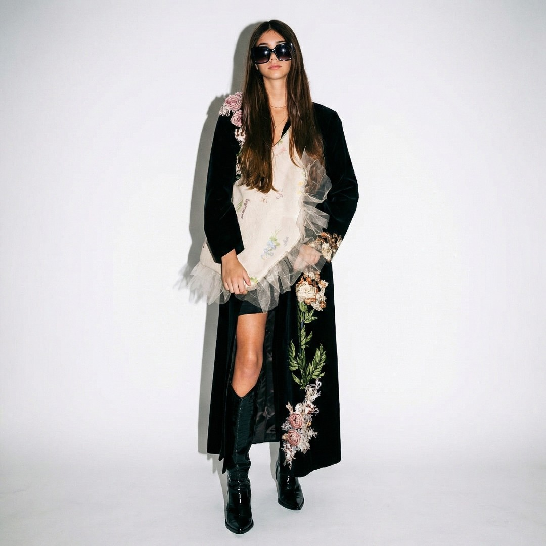 [VELVET ESCAPISM] Maxi coat
