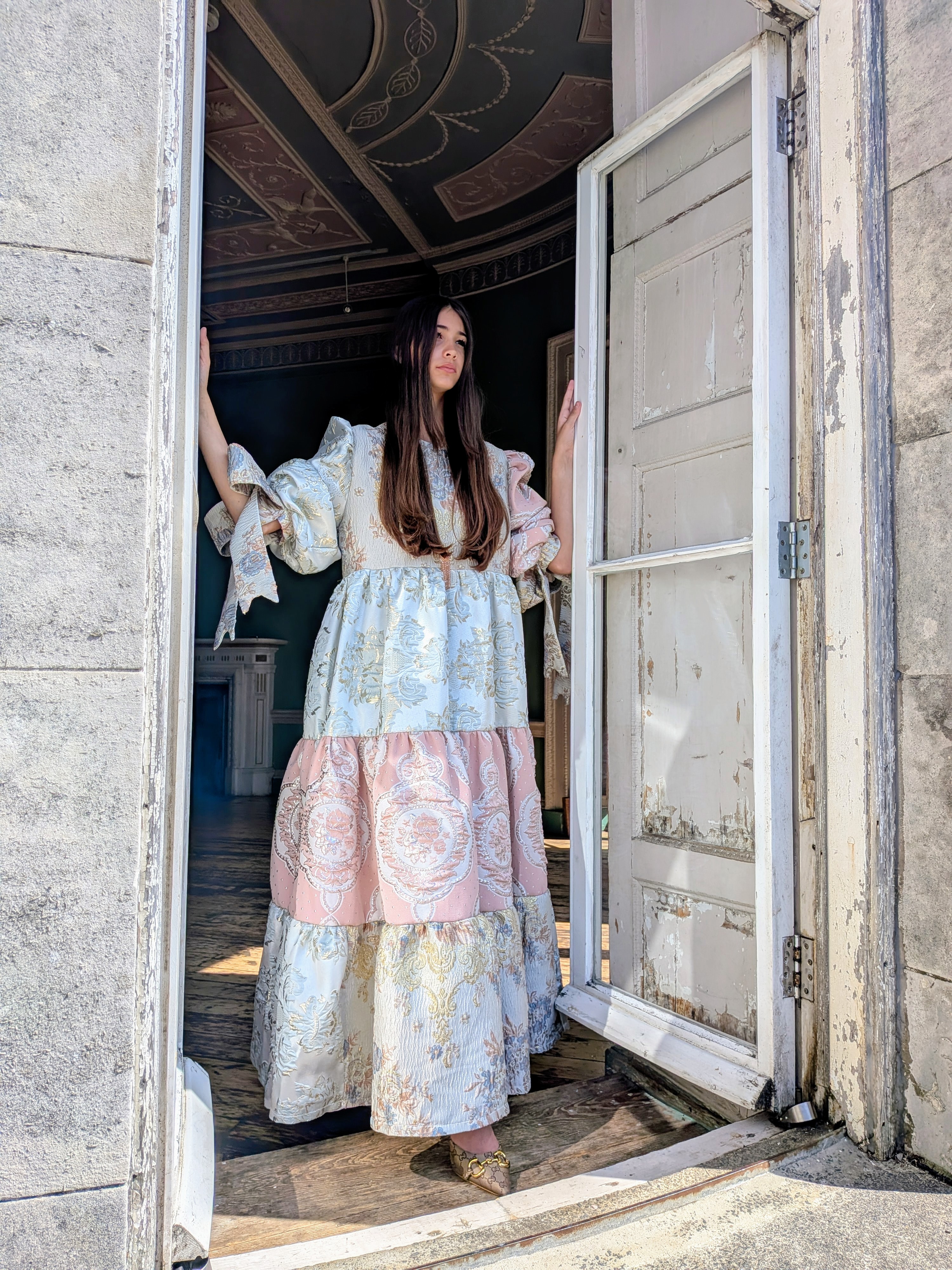 [DOLLY DRESS 2.0] Signature brocade maxi dress